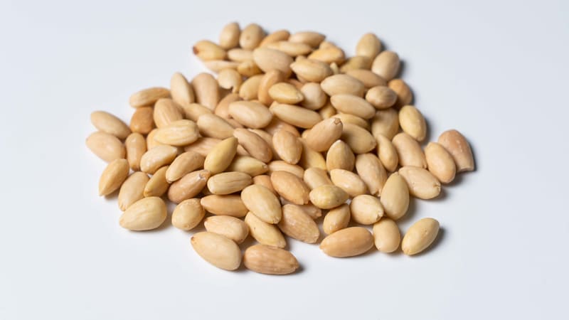 Almonds White, Roasted (Unsalted) (Usa)