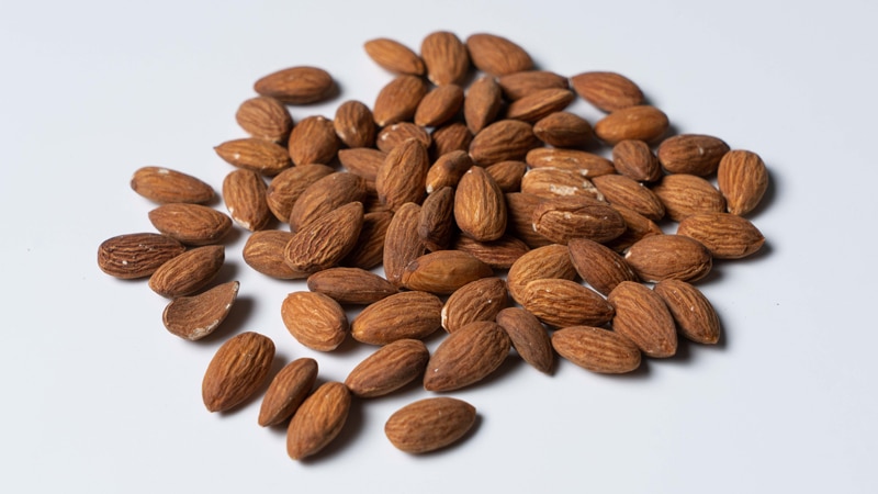 Almonds Roasted (Unsalted)Medium
